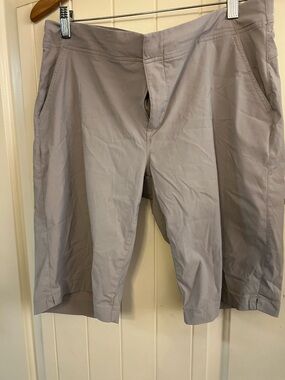Columbia Light Taupe Women’s Shorts